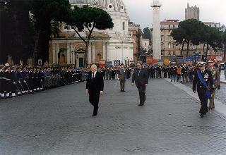 Roma, Altare della Patria: deposizione di una corona d'alloro da parte del Presidente della Repubblica in occasione della Festa Nazionale della Repubblica
