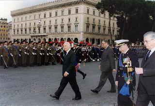 Roma, Altare della Patria: deposizione di una corona d'alloro da parte del Presidente della Repubblica in occasione della Festa Nazionale della Repubblica