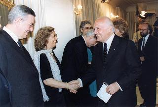 Roma, Teatro dell'Opera: intervento del Presidente della Repubblica al Concerto dell'Orchestra Sinfonica Nazionale della RAI, diretta dal Maestro Giuseppe Sinopoli, in occasione della Festa Nazionale della Repubblica