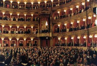 Roma, Teatro dell'Opera: intervento del Presidente della Repubblica al Concerto dell'Orchestra Sinfonica Nazionale della RAI, diretta dal Maestro Giuseppe Sinopoli, in occasione della Festa Nazionale della Repubblica