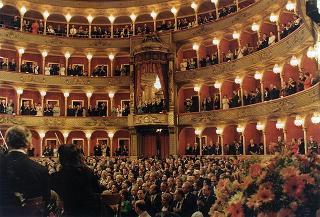 Roma, Teatro dell'Opera: intervento del Presidente della Repubblica al Concerto dell'Orchestra Sinfonica Nazionale della RAI, diretta dal Maestro Giuseppe Sinopoli, in occasione della Festa Nazionale della Repubblica
