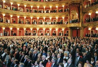 Roma, Teatro dell'Opera: intervento del Presidente della Repubblica al Concerto dell'Orchestra Sinfonica Nazionale della RAI, diretta dal Maestro Giuseppe Sinopoli, in occasione della Festa Nazionale della Repubblica