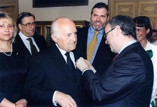 Alessandria: visita del Presidente della Repubblica in occasione della cerimonia di consegna della Medaglia d'Oro al Valor Militare al Gonfalone della Provincia