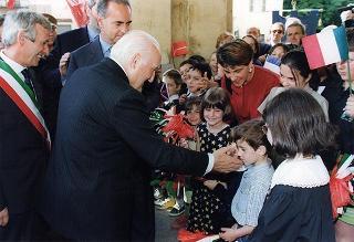 Alessandria: visita del Presidente della Repubblica in occasione della cerimonia di consegna della Medaglia d'Oro al Valor Militare al Gonfalone della Provincia