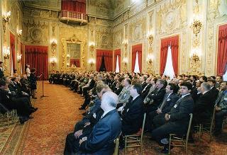 On. Bartolo Ciccardini, presidente dell'Associazione dei ristoranti italiani nel mondo "Ciao Italia", con una delegazione del sodalizio