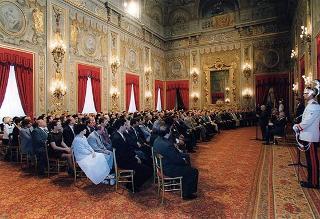 On. Bartolo Ciccardini, presidente dell'Associazione dei ristoranti italiani nel mondo "Ciao Italia", con una delegazione del sodalizio