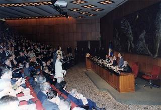 Milano: intervento del Presidente della Repubblica al Convegno sul tema &quot;Le fondazioni bancarie dalla legge Amato al disegno di legge Ciampi: quale futuro?&quot;