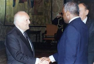 Incontro e successiva colazione con il Presidente della Repubblica dell'Angola Josè Edoardo Dos Santos