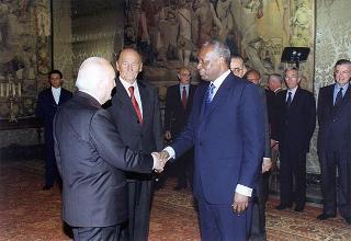 Incontro e successiva colazione con il Presidente della Repubblica dell'Angola Josè Edoardo Dos Santos