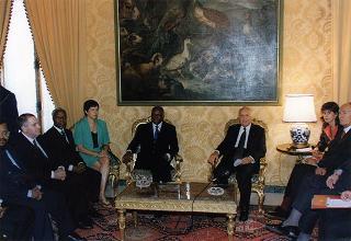 Incontro e successiva colazione con il Presidente della Repubblica dell'Angola Josè Edoardo Dos Santos