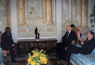 Incontro e successiva colazione con il Presidente della Repubblica dell'Angola Josè Edoardo Dos Santos