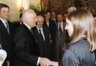 Il Presidente della Repubblica Oscar Luigi Scalfaro incontra Lino Giannotti, presidente della Società ciclistica Rinascita di Ravenna, con una delegazione, per il 50° anniversario di fondazione del sodalizio