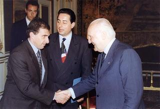 Il Presidente della Repubblica Oscar Luigi Scalfaro riceve una delegazione dell'Associazione parlamentare d'amicizia Italia-Ucraina
