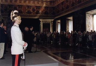 Il Presidente della Repubblica Oscar Luigi Scalfaro riceve in visita di omaggio il prof. Antonio De Salvo e il prof. Mario Sola, presidenti rispettivamente dell'Unione Esperantista Cattolica Internazionale ed Italiana, ed una delegazione di partecipanti al 50° Congresso dell'Unione