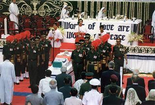 Visita del Presidente della Repubblica a Calcutta in occasione della cerimonia funebre in onore di Madre Teresa di Calcutta