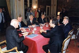 Dott. Carlo Azeglio Ciampi, on. prof. Vincenzo Visco, dott. Enrico Micheli e il Vice Presidente del Consiglio on. Walter Veltroni