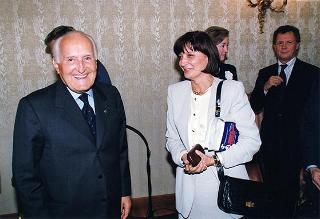 Sen. Patrizia Toia, sottosegretario di Stato agli affari esteri, con una delegazione di borsisti americani della Commissione Fullbright
