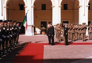 Roma: intervento del Presidente della Repubblica all'inaugurazione della XLIX Sessione dell'Istituto Alti Studi per la Difesa e del 4° Corso dell'Istituto Superiore di Stato Maggiore Interforze