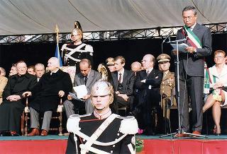 Giaveno (Torino): consegna della Medaglia d'Argento al Valor Militare al Gonfalone del Comune di Giaveno per attività partigiana in collaborazione con le popolazioni della Val Sangone