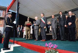 Giaveno (Torino): consegna della Medaglia d'Argento al Valor Militare al Gonfalone del Comune di Giaveno per attività partigiana in collaborazione con le popolazioni della Val Sangone