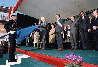 Giaveno (Torino): consegna della Medaglia d'Argento al Valor Militare al Gonfalone del Comune di Giaveno per attività partigiana in collaborazione con le popolazioni della Val Sangone