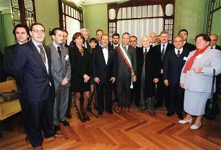 Giaveno (Torino): consegna della Medaglia d'Argento al Valor Militare al Gonfalone del Comune di Giaveno per attività partigiana in collaborazione con le popolazioni della Val Sangone