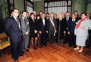 Giaveno (Torino): consegna della Medaglia d'Argento al Valor Militare al Gonfalone del Comune di Giaveno per attività partigiana in collaborazione con le popolazioni della Val Sangone