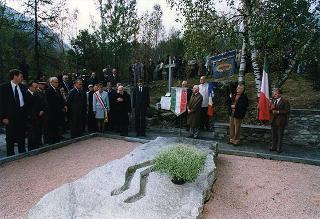 Forno di Coazze (Torino): deposizione di una corona d'alloro all'Ossario dei Caduti Partigiani e successivi interventi nell'ambito del Comune di Coazze