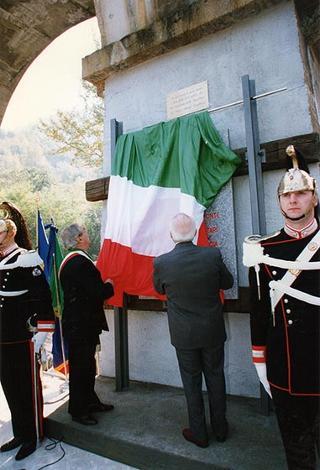 Gravere (Torino): scoprimento di una lapide commemorativa di un'azione partigiana al Ponte dell'Arnodera