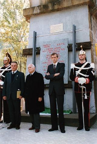Gravere (Torino): scoprimento di una lapide commemorativa di un'azione partigiana al Ponte dell'Arnodera