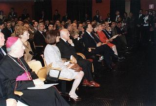 Milano: intervento del Presidente della Repubblica all'Istituto Sacra Famiglia di Cesano Boscone