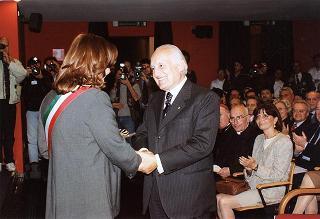 Milano: intervento del Presidente della Repubblica all'Istituto Sacra Famiglia di Cesano Boscone