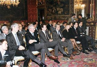 Guido Columba, presidente dell'Unione nazionale cronisti italiani, i vincitori e gli organizzatori del Premio Cronista 1997