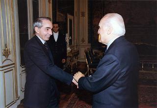 On. prof. Giuliano Amato, presidente dell'Autorità garante della concorrenza e del mercato, con i componenti l'Organo collegiale: visita di congedo