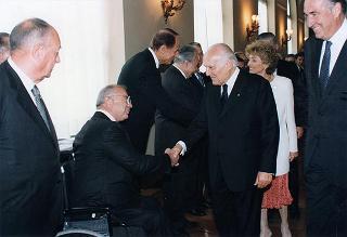 Cerimonia di consegna delle insegne di Cavaliere dell'Ordine "Al Merito del Lavoro" ai Cavalieri del Lavoro nominati il 2 giugno 1997