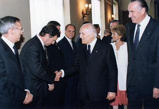 Cerimonia di consegna delle insegne di Cavaliere dell'Ordine "Al Merito del Lavoro" ai Cavalieri del Lavoro nominati il 2 giugno 1997