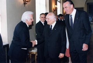 Cerimonia di consegna delle insegne di Cavaliere dell'Ordine "Al Merito del Lavoro" ai Cavalieri del Lavoro nominati il 2 giugno 1997