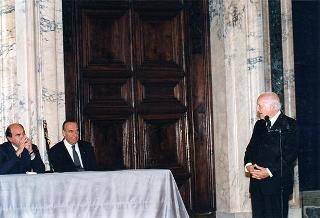 Cerimonia di consegna delle insegne di Cavaliere dell'Ordine "Al Merito del Lavoro" ai Cavalieri del Lavoro nominati il 2 giugno 1997