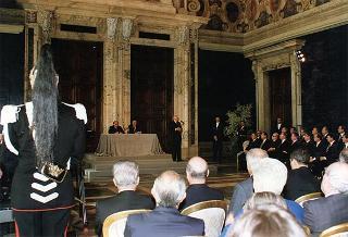 Cerimonia di consegna delle insegne di Cavaliere dell'Ordine &quot;Al Merito del Lavoro&quot; ai Cavalieri del Lavoro nominati il 2 giugno 1997
