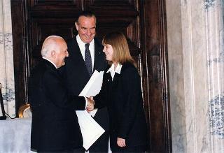 Cerimonia di consegna delle insegne di Cavaliere dell'Ordine "Al Merito del Lavoro" ai Cavalieri del Lavoro nominati il 2 giugno 1997