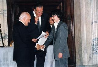 Cerimonia di consegna delle insegne di Cavaliere dell'Ordine "Al Merito del Lavoro" ai Cavalieri del Lavoro nominati il 2 giugno 1997