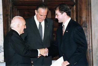 Cerimonia di consegna delle insegne di Cavaliere dell'Ordine "Al Merito del Lavoro" ai Cavalieri del Lavoro nominati il 2 giugno 1997