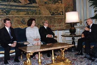 Cav. Lav. Carlo Alessi, i familiari e Giancarlo Stoppini