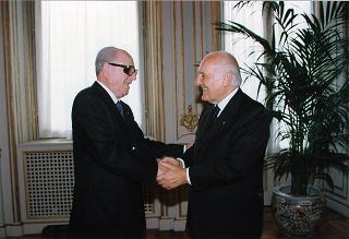 Cav. Lav. Carlo Alessi, i familiari e Giancarlo Stoppini