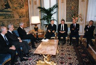 Prof. Umberto Bertini, presidente dell'Accademia italiana di economia aziendale, con il Consiglio direttivo dell'AIDEA