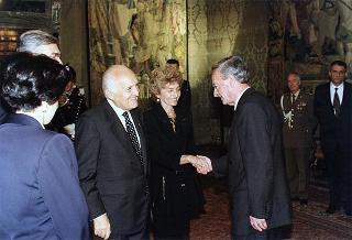 Incontro e successiva colazione in onore del Presidente della Repubblica d'Albania e della signora Medjani