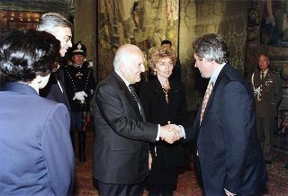 Incontro e successiva colazione in onore del Presidente della Repubblica d'Albania e della signora Medjani