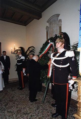 Deposizione di una corona d'alloro sulla lapide dei Caduti del Quirinale, in occasione del Giorno dell'Unità nazionale