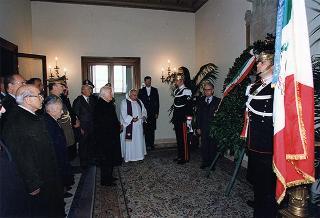 Deposizione di una corona d'alloro sulla lapide dei Caduti del Quirinale, in occasione del Giorno dell'Unità nazionale