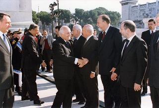 Roma, Piazza Venezia: deposizione di una corona d'alloro all'Altare della Patria, in occasione del Giorno dell'Unità nazionale
